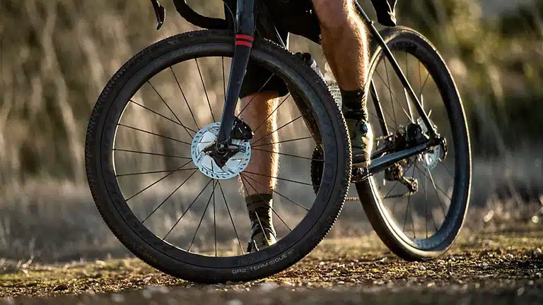 גלגלי כביש Bontrager Aeolus Pro 3V Disc TLR V2 גלגלי כביש Bontrager Aeolus Pro 3V Disc TLR V2