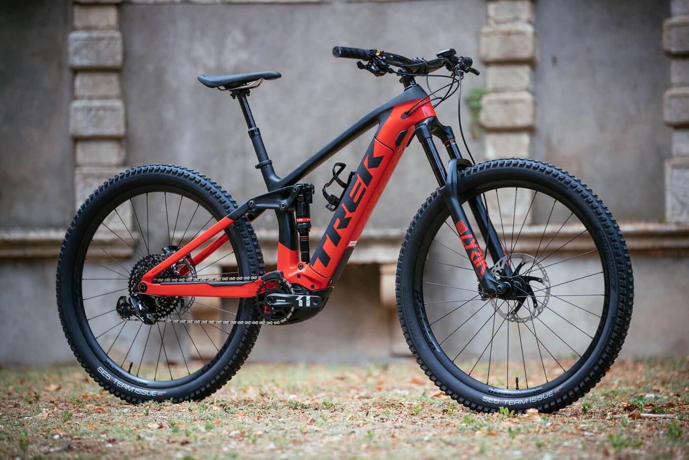 אופני Trek Rail - אדום שחור